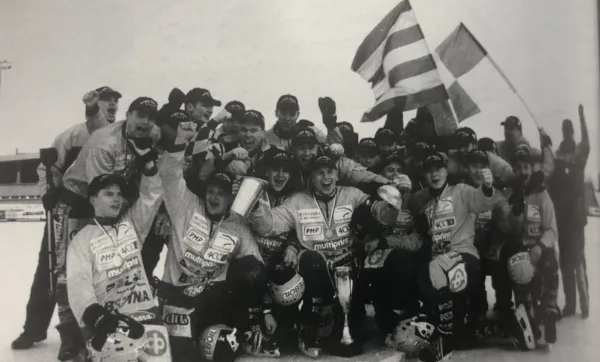 Oulun Luistinseura joukkuekuva