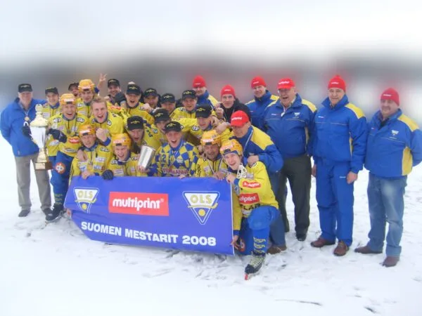 Oulun Luistinseura joukkuekuva